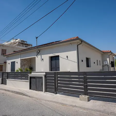 Raise Cityscape Apartamento Limassol