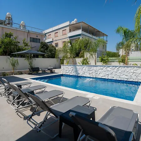 Apartamento Raise Cityscape Limassol