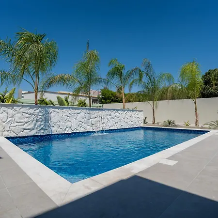 Raise Cityscape Λεμεσός